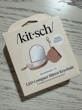 Kitsch LED Compact Mirror Keychain - Terracotta